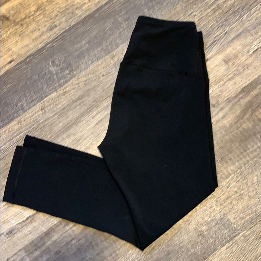 90 Degree Black Capri Athletic leggings SZ S